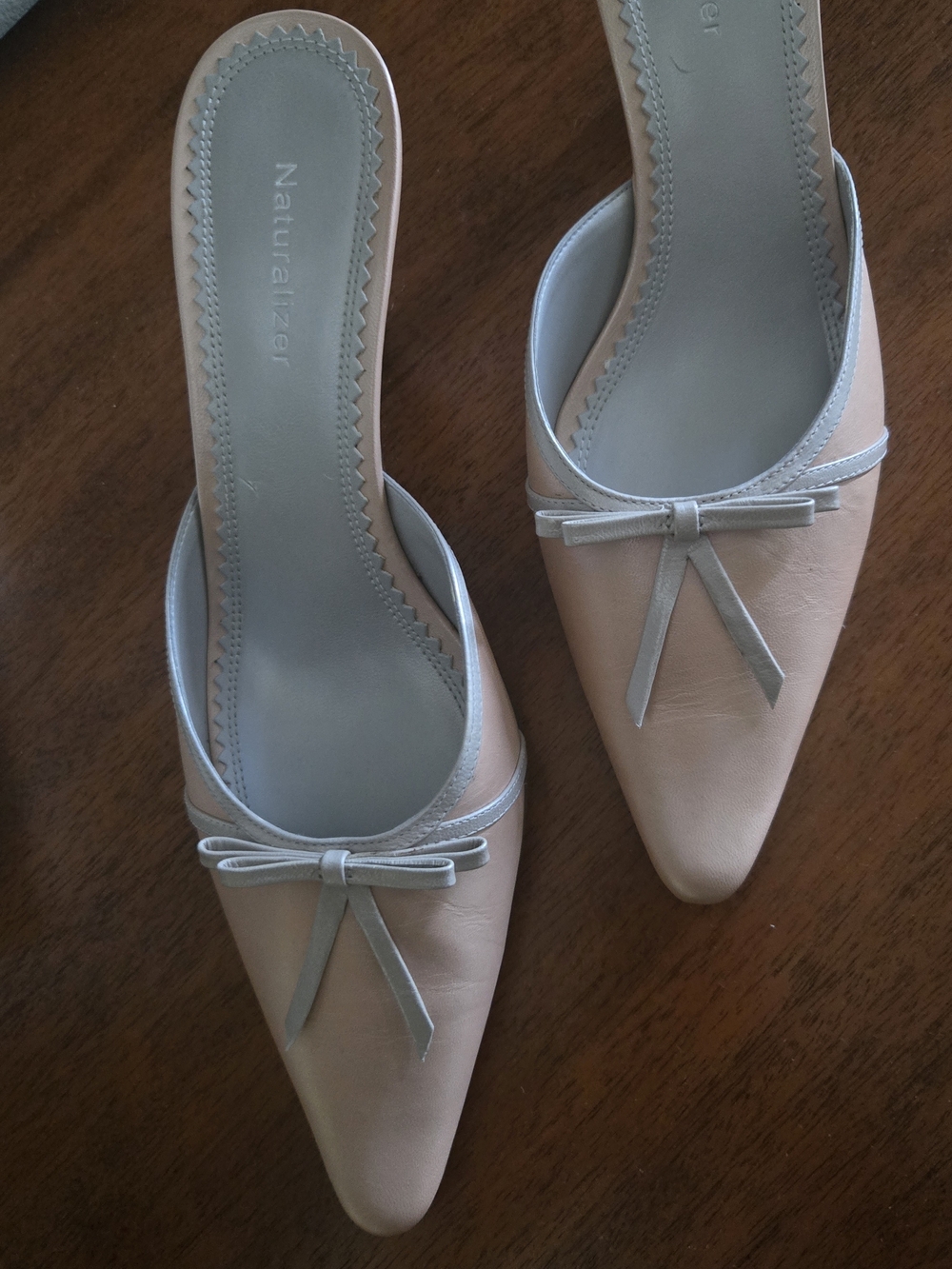 Naturalizer Blush Pink Pointed Bow Slip-On Mules. 8.5